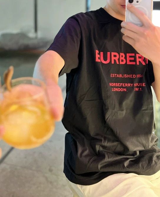 Burberry Burberry Black Chest Logo Short Sleeve Size US L / EU 52-54 / 3 - 4 Thumbnail