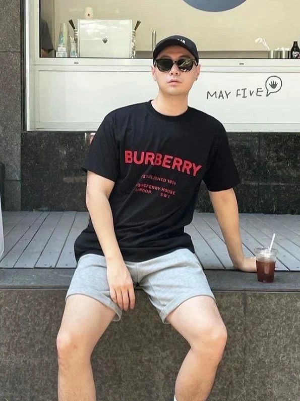 Burberry Burberry Black Chest Logo Short Sleeve Size US L / EU 52-54 / 3 - 3 Thumbnail