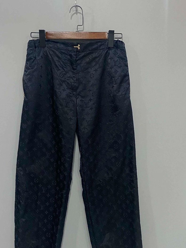 Louis Vuitton Louis Vuitton Monogram Logo Jogger Pants Size US 34 / EU 50 - 3 Thumbnail