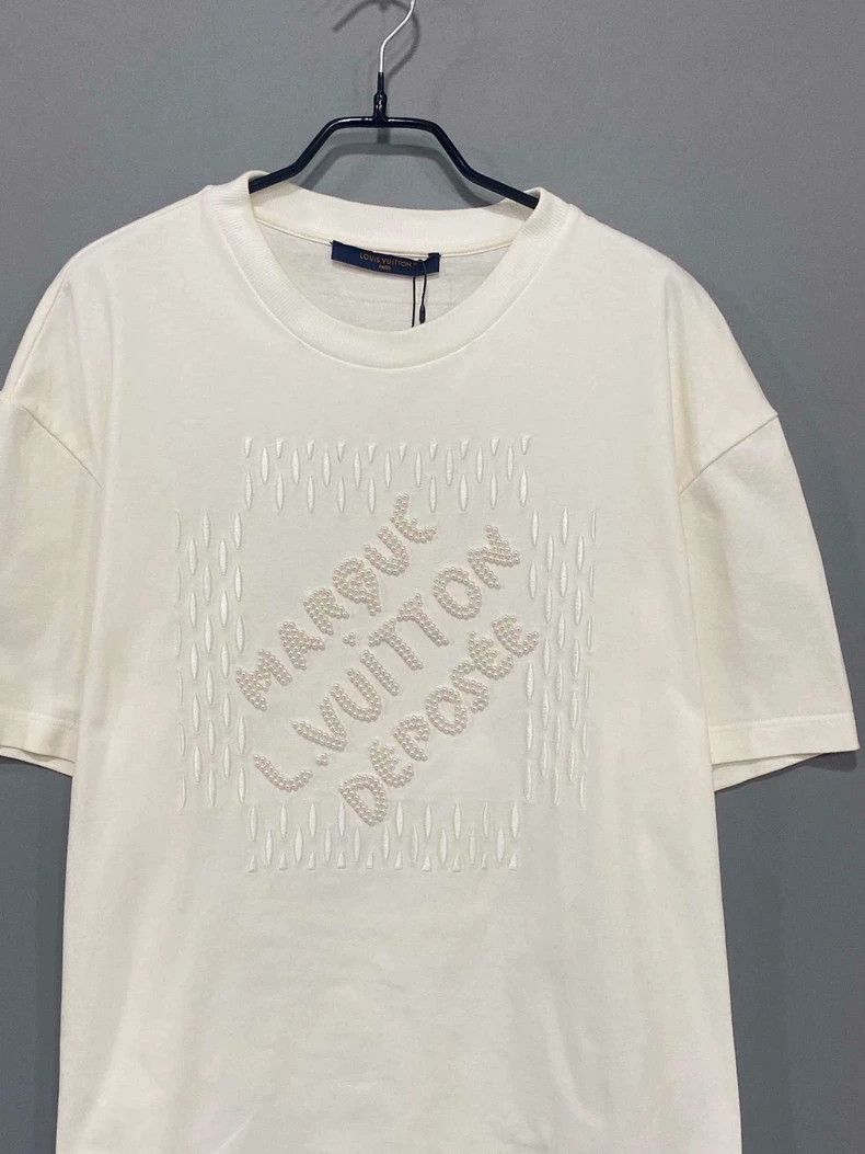 Louis Vuitton Louis Vuitton Pharrell Logo Short Sleeve Tee Size US L / EU 52-54 / 3 - 2 Thumbnail