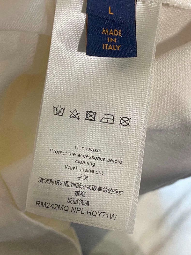 Louis Vuitton Louis Vuitton Pharrell Logo Short Sleeve Tee Size US L / EU 52-54 / 3 - 6 Thumbnail