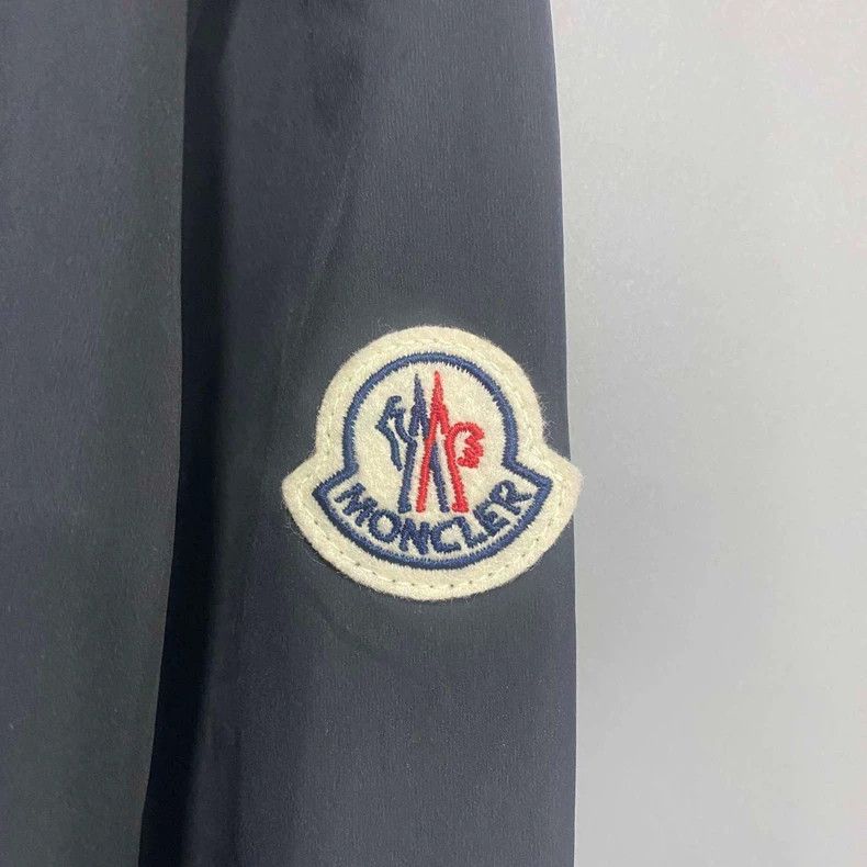 Moncler Moncler Logo Hooded Windbreaker Jacket Size US L / EU 52-54 / 3 - 5 Thumbnail