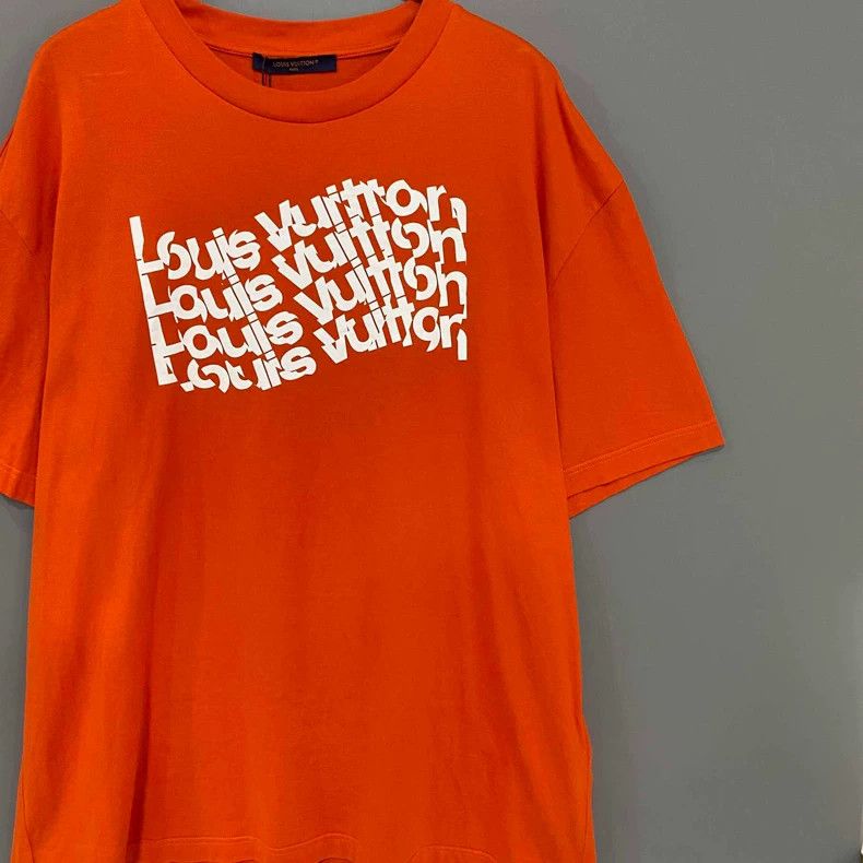 Louis Vuitton Louis Vuitton Orange Distorted Logo T-shirt Size US XL / EU 56 / 4 - 2 Thumbnail