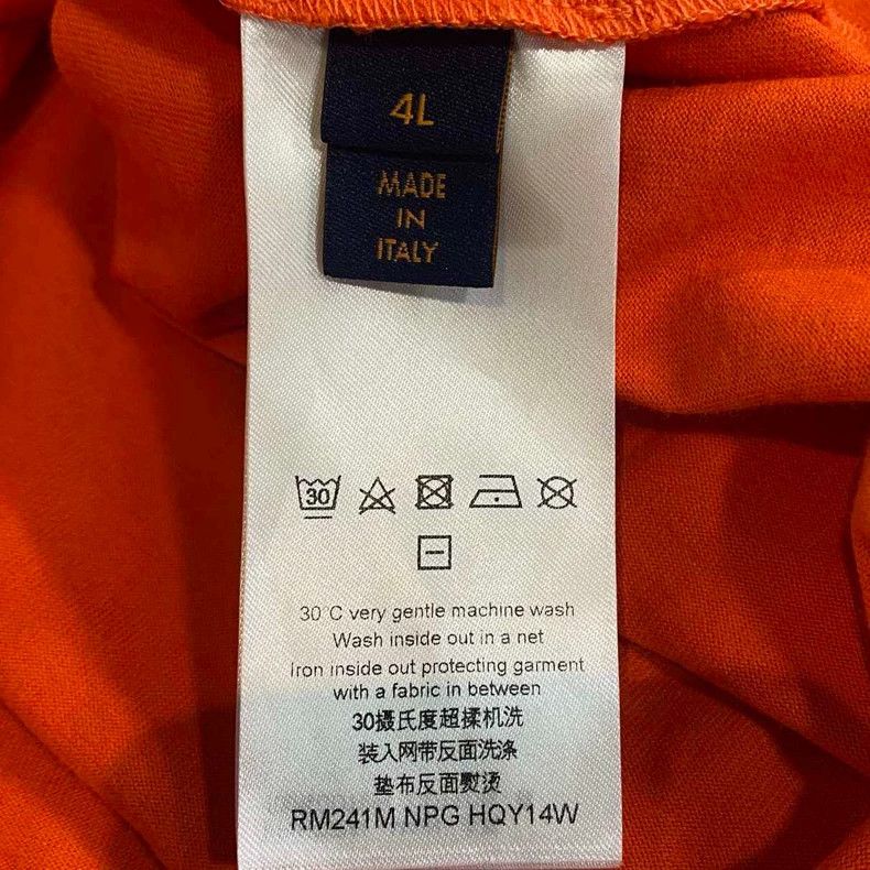 Louis Vuitton Louis Vuitton Orange Distorted Logo T-shirt Size US XL / EU 56 / 4 - 5 Thumbnail