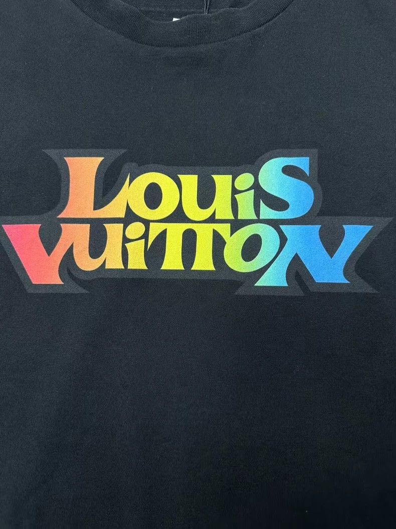 Louis Vuitton Louis Vuitton Colorful Logo Long Sleeve Size US XXL / EU 58 / 5 - 3 Thumbnail