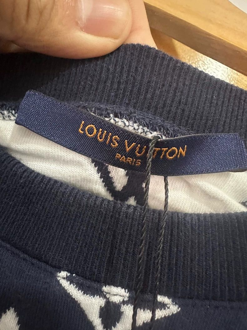 Louis Vuitton Louis Vuitton Monogram Space Cotton Sweatshirt Size US M / EU 48-50 / 2 - 3 Thumbnail