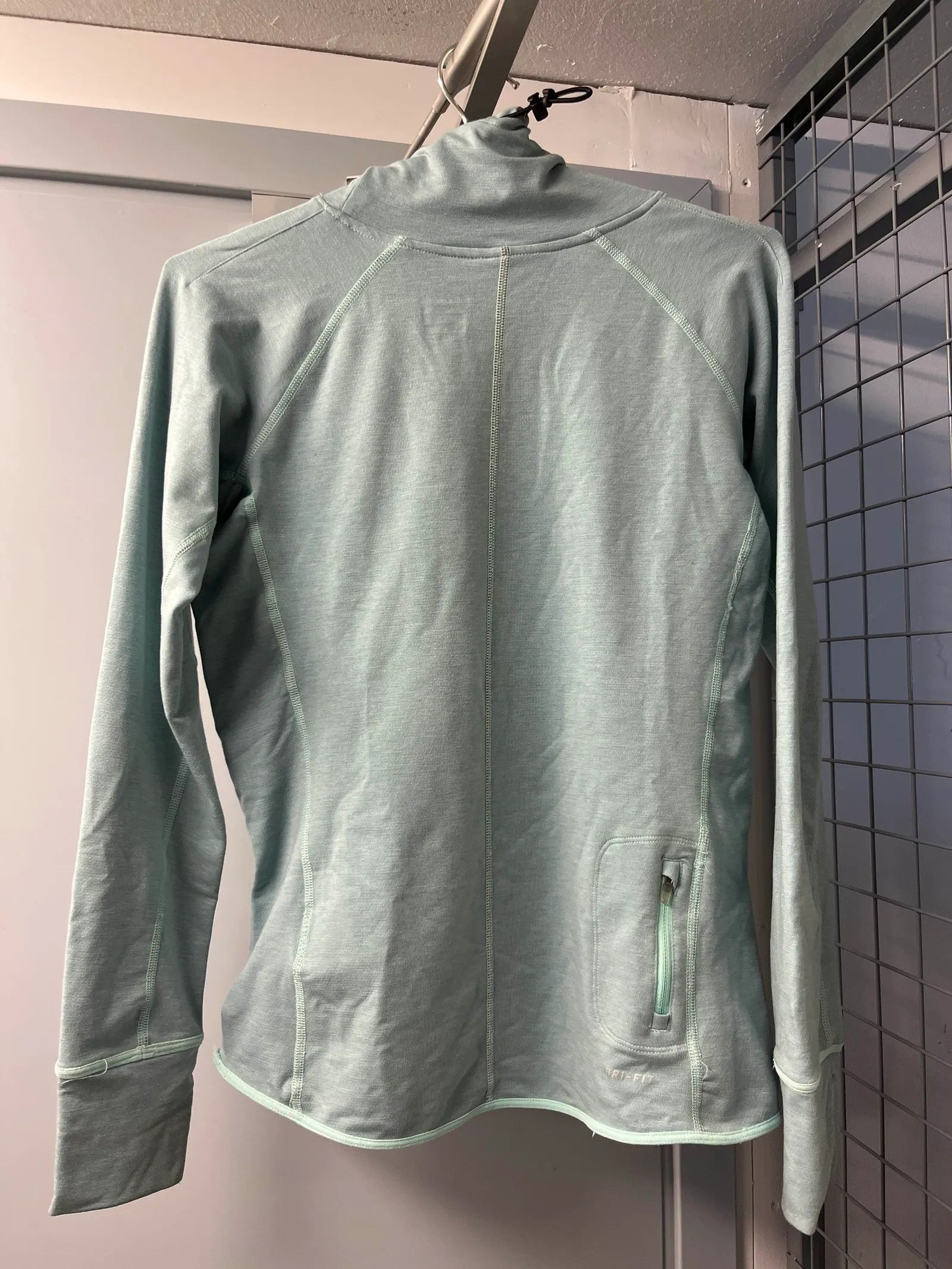 Nike Nike Running Dri-fit Sweater Size S / US 4 / IT 40 - 2 Thumbnail