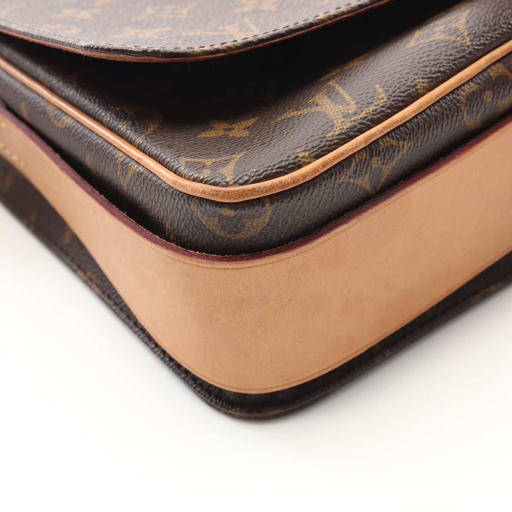 Louis Vuitton Louis Vuitton Cartouchiere GM Monogram Shoulder Bag Canvas Shoulder Bag M51252