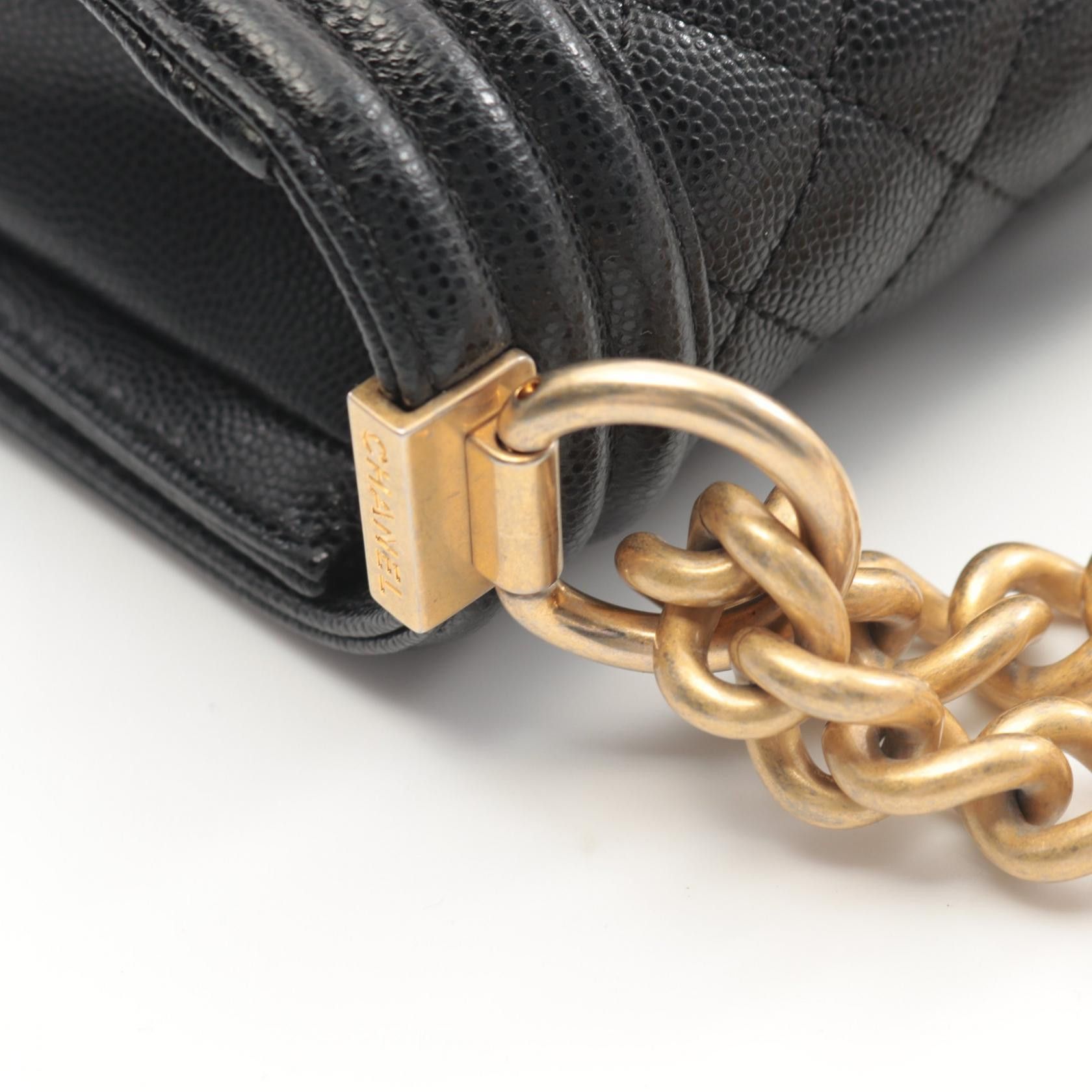Chanel Chanel Chanel Boy Chanel Grained Calfskin Shoulder Bag Leather Shoulder Bag A67085 Size ONE SIZE - 8 Thumbnail