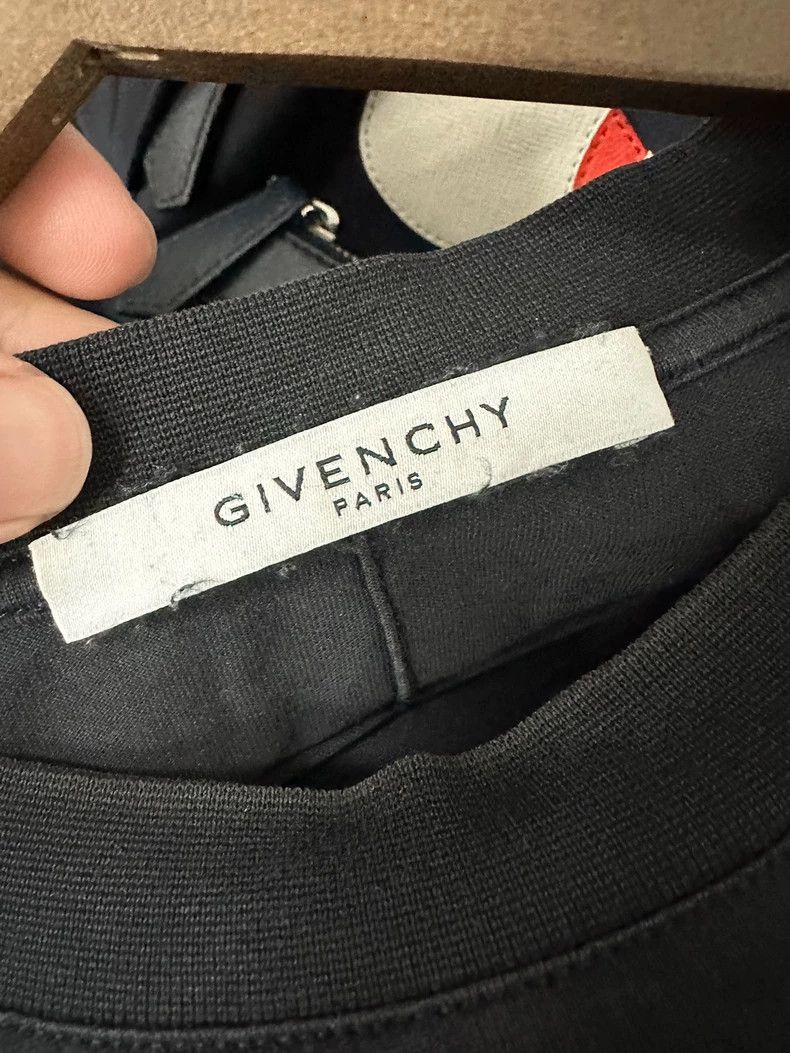 Givenchy Givenchy Shark Print Short Sleeve T-Shirt Size US XXS / EU 40 - 2 Thumbnail