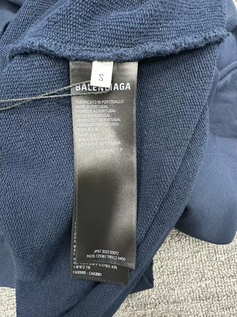 Balenciaga Balenciaga Distressed Logo Hoodie Size US S / EU 44-46 / 1 - 4 Thumbnail