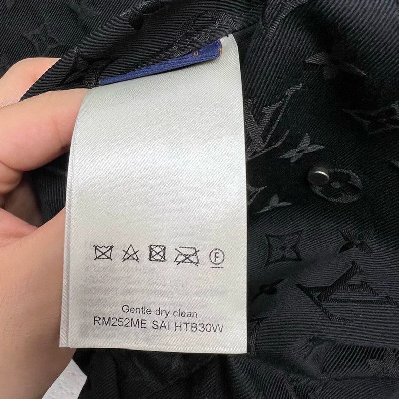Louis Vuitton Louis Vuitton 25 Logo Stand Collar Jacket Size US L / EU 52-54 / 3 - 7 Thumbnail