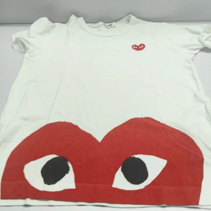 Comme des Garcons Comme des Garçons Play Red Heart Short Sleeve T-Shirt 0079 Size US M / EU 48-50 / 2 - 12 Thumbnail