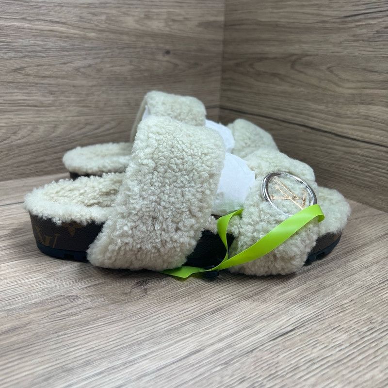 Louis Vuitton Louis Vuitton Bom Dia Teddy Slides for Women 0079 Size US 6 / IT 36 - 4 Thumbnail