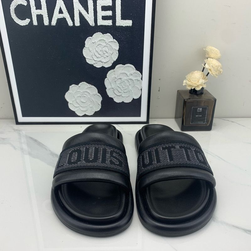 Louis Vuitton Louis Vuitton Black Slide Sandals for Women 0079 Size US 6 / IT 36 - 2 Thumbnail