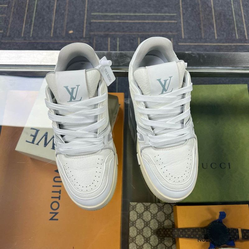 Louis Vuitton Louis Vuitton Trainer Low-Top Leather Sneakers 0079 Size US 6.5 / EU 39-40 - 2 Thumbnail