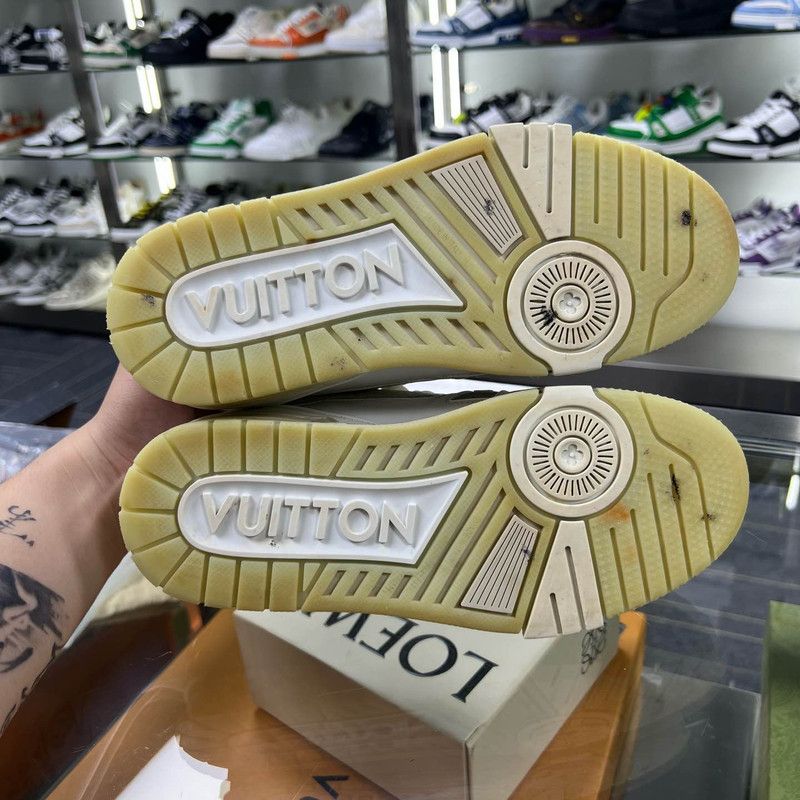 Louis Vuitton Louis Vuitton Trainer Low-Top Leather Sneakers 0079 Size US 6.5 / EU 39-40 - 4 Thumbnail