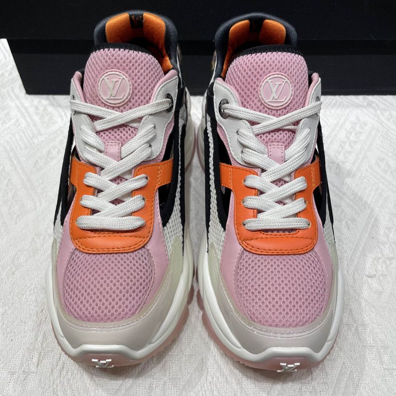 Louis Vuitton Louis Vuitton Run 55 Casual Sneakers for Women 0079 Size US 6 / IT 36 - 2 Thumbnail