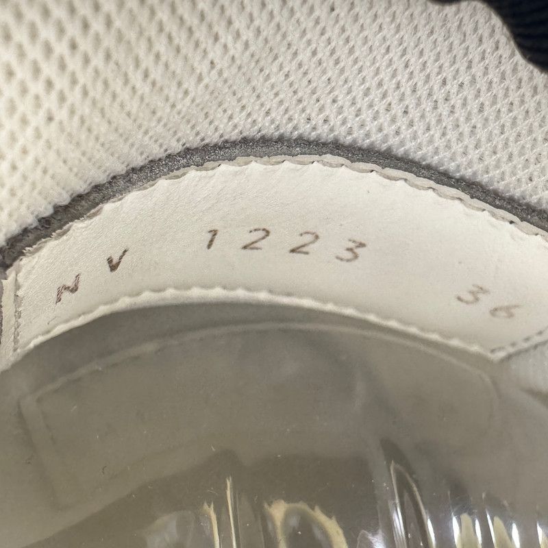 Louis Vuitton Louis Vuitton White Trainer Sneakers for Women 0079 Size US 8 / IT 38 - 9 Thumbnail