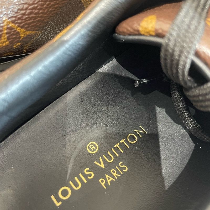 Louis Vuitton Louis Vuitton Frontrow Monogram Low-Top Sneakers 0079 Size US 8 / IT 38 - 10 Thumbnail