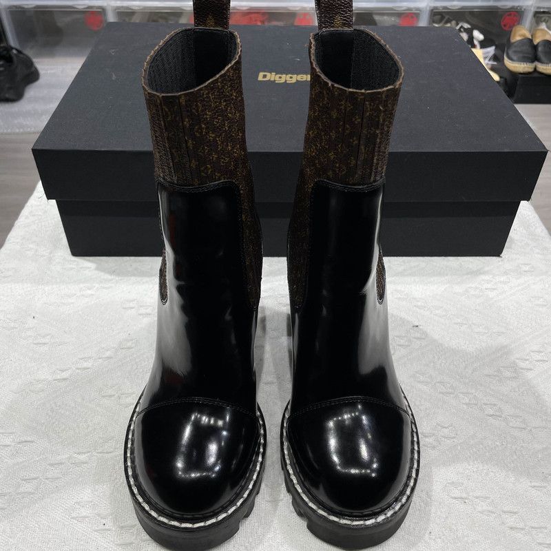 Louis Vuitton Louis Vuitton Black Leather Short Boots with Heels 0079 Size US 8 / IT 38 - 2 Thumbnail