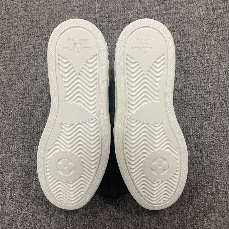 Louis Vuitton Louis Vuitton Boombox Silver Casual Sneakers 0079 Size US 10 / EU 43 - 4 Thumbnail