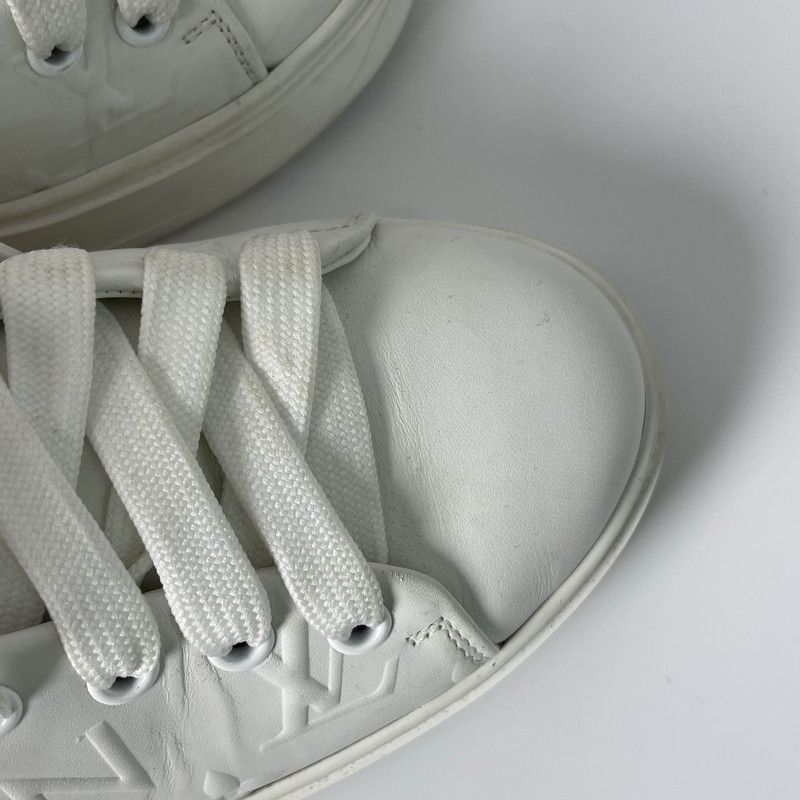 Louis Vuitton Louis Vuitton White Low-Top Fashion Sneakers 0079 Size US 8 / IT 38 - 6 Thumbnail