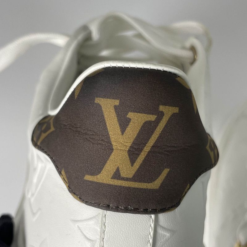 Louis Vuitton Louis Vuitton White Low-Top Fashion Sneakers 0079 Size US 8 / IT 38 - 14 Thumbnail