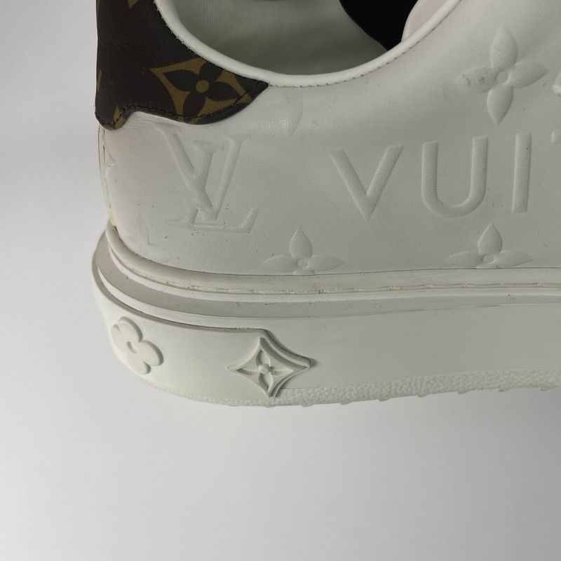 Louis Vuitton Louis Vuitton White Low-Top Fashion Sneakers 0079 Size US 8 / IT 38 - 10 Thumbnail