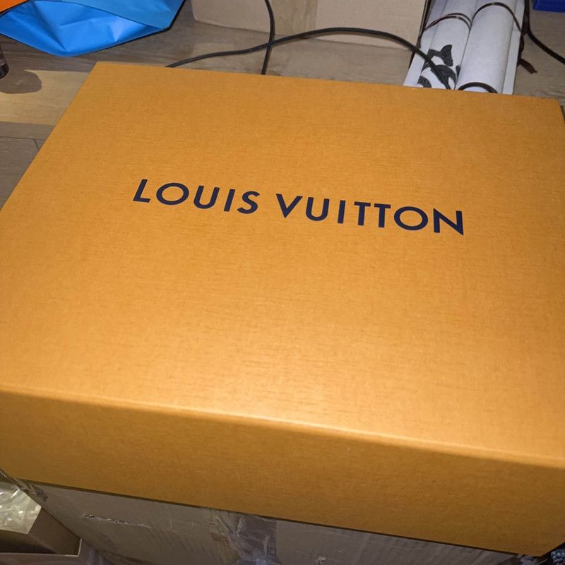 Louis Vuitton Louis Vuitton White and Green Trainer Sneakers 0079 Size US 8 / IT 38 - 6 Thumbnail