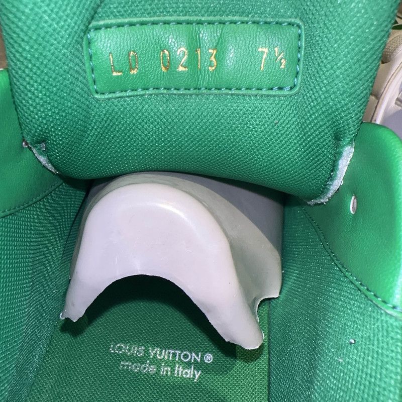 Louis Vuitton Louis Vuitton White and Green Trainer Sneakers 0079 Size US 8 / IT 38 - 5 Thumbnail