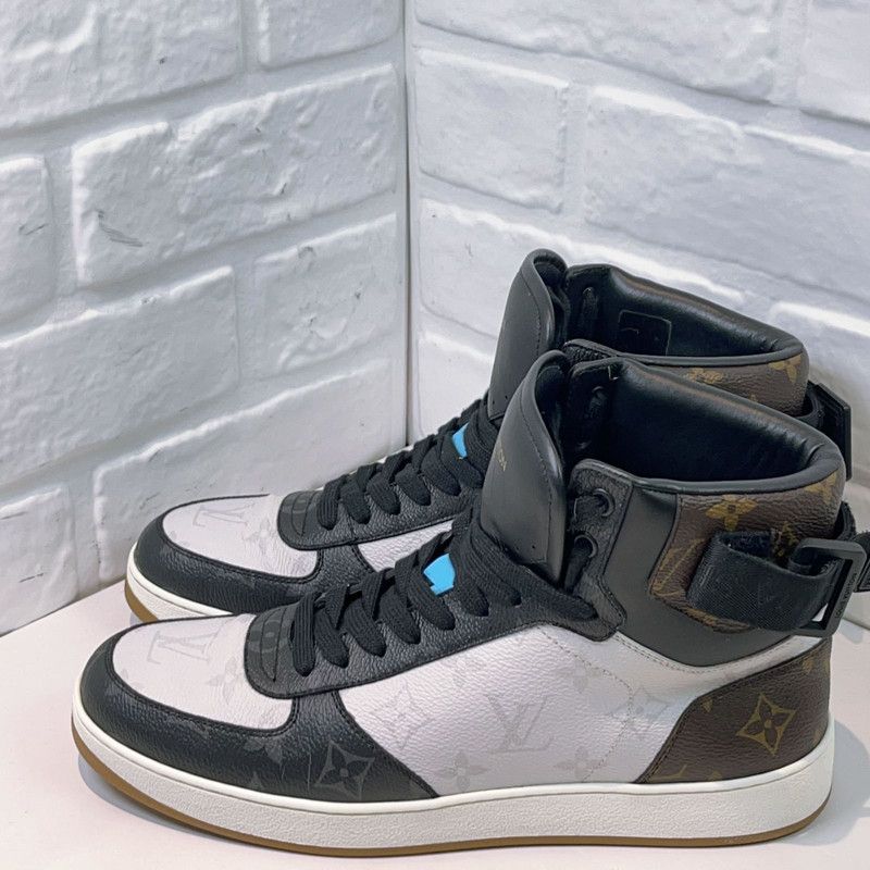 Louis Vuitton Louis Vuitton Rivoli High-Top Sneakers in Black and White 0079 Size US 10 / EU 43 - 2 Thumbnail