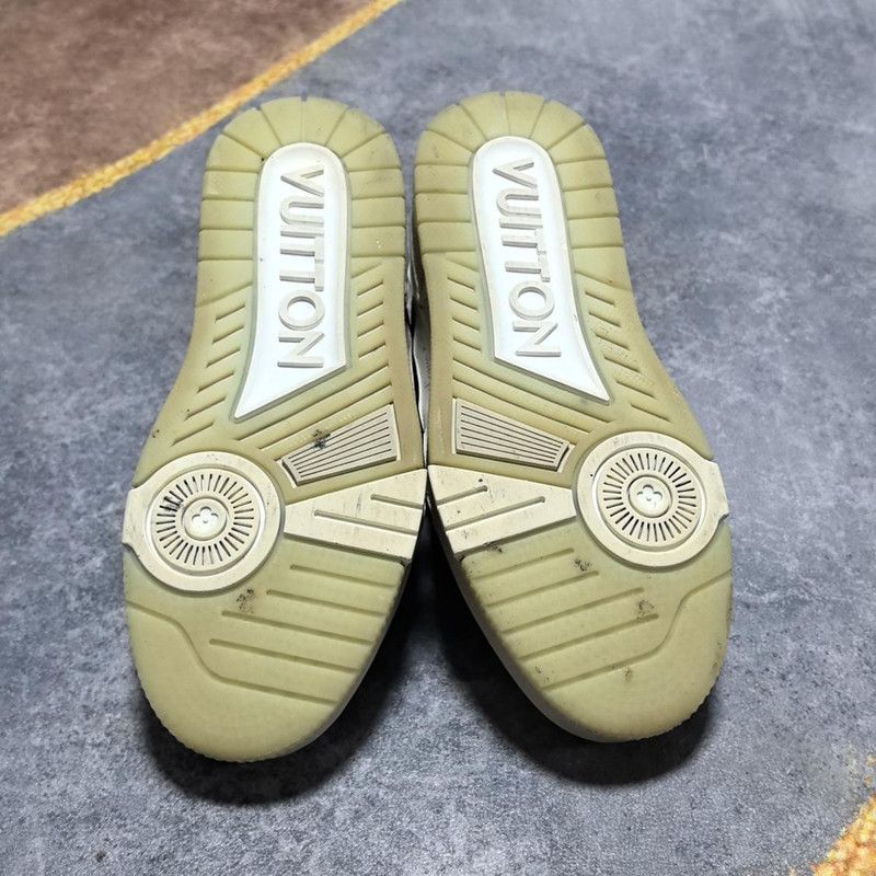 Louis Vuitton Louis Vuitton Trainer Low-Top Sneakers in White 0079 Size US 6 / IT 36 - 7 Thumbnail
