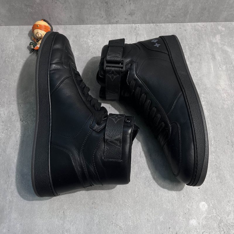 Louis Vuitton Louis Vuitton Rivoli High-Top Fashion Sneakers 0079 Size US 9 / IT 39 - 6 Thumbnail