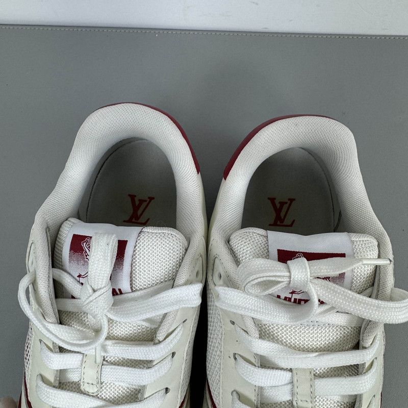 Louis Vuitton Louis Vuitton Trainer Velcro Retro Fashion Sneakers 0079 Size US 10.5 / EU 43-44 - 9 Thumbnail
