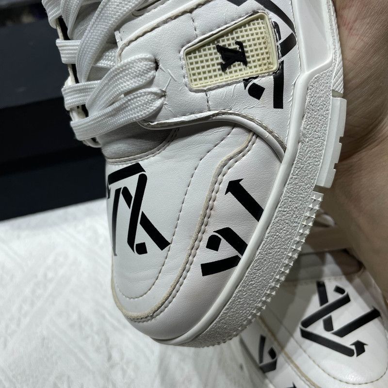 Louis Vuitton Louis Vuitton Trainer Fashion Low-Top Sneakers 0079 Size US 8 / IT 38 - 13 Thumbnail