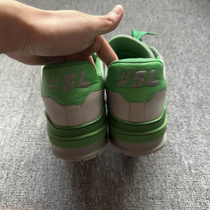 Louis Vuitton Louis Vuitton Green Low-Top Sneakers 0079 Size US 10.5 / EU 43-44 - 3 Thumbnail