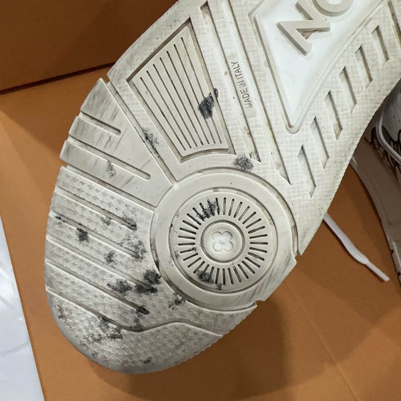 Louis Vuitton Nigo x Louis Vuitton Stylish Low-Top Trainer 0079 Size US 8 / IT 38 - 6 Thumbnail