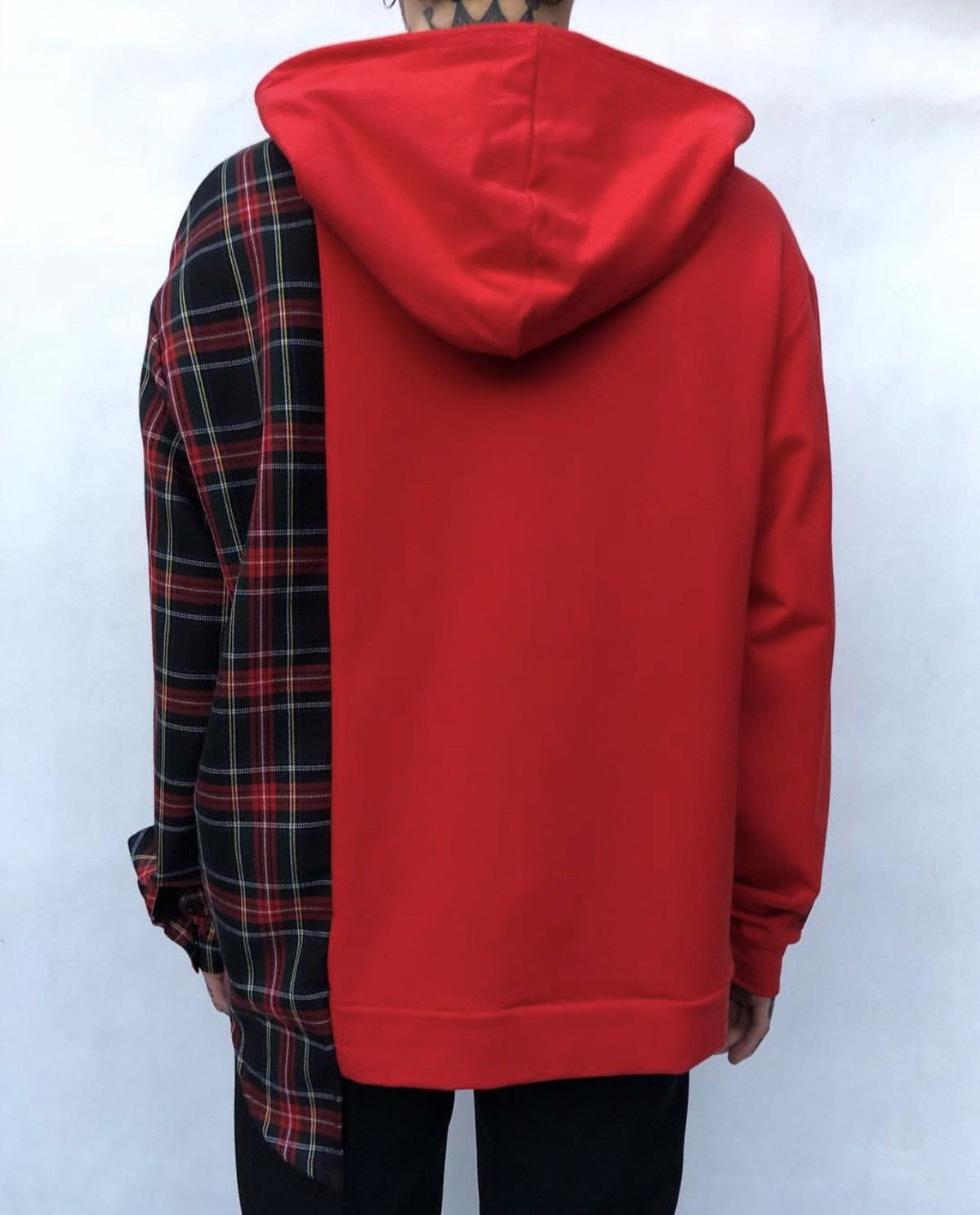Other Red cliffhanger hoodie Size US L / EU 52-54 / 3 - 6 Preview