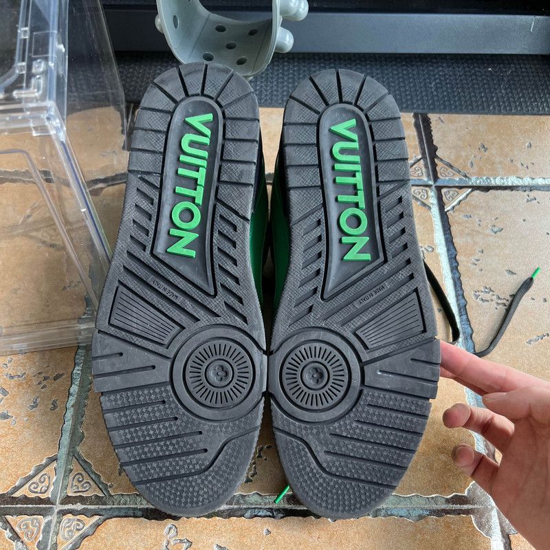 Louis Vuitton Louis Vuitton Green Low-Top Trainer Sneakers 0079 Size US 10 / EU 43 - 4 Thumbnail