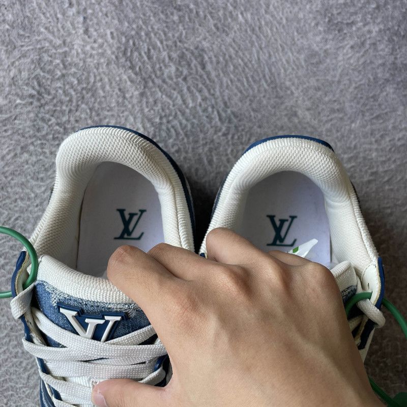 Louis Vuitton Louis Vuitton Denim and Leather Low-top Sneakers 0079 Size US 8 / IT 38 - 10 Thumbnail