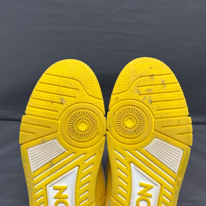 Louis Vuitton Louis Vuitton Low-Top Trainer Sneakers in White and Yellow 0079 Size US 8 / IT 38 - 8 Thumbnail