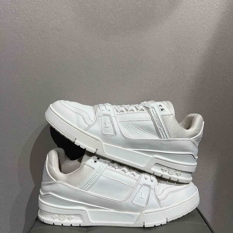 Louis Vuitton Louis Vuitton White Trainer Sneakers for Unisex 0079 Size US 9 / EU 42 - 6 Thumbnail