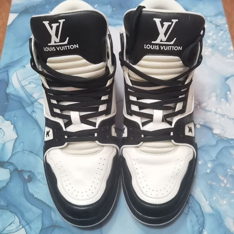 Louis Vuitton Louis Vuitton Trainer Stylish Low-Top Sneakers 0079 Size US 10.5 / EU 43-44 - 2 Thumbnail