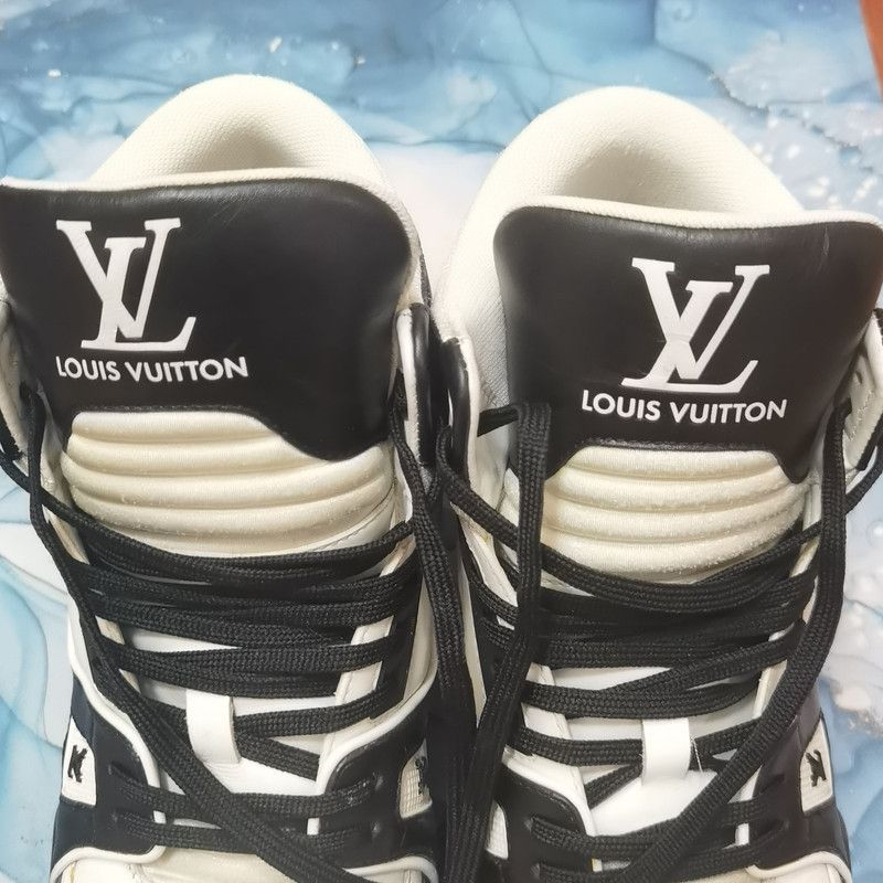 Louis Vuitton Louis Vuitton Trainer Stylish Low-Top Sneakers 0079 Size US 10.5 / EU 43-44 - 9 Thumbnail