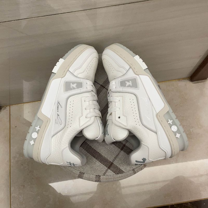Louis Vuitton Louis Vuitton Trainer Low-Top Fashion Sneakers 0079 Size US 10 / EU 43 - 9 Thumbnail