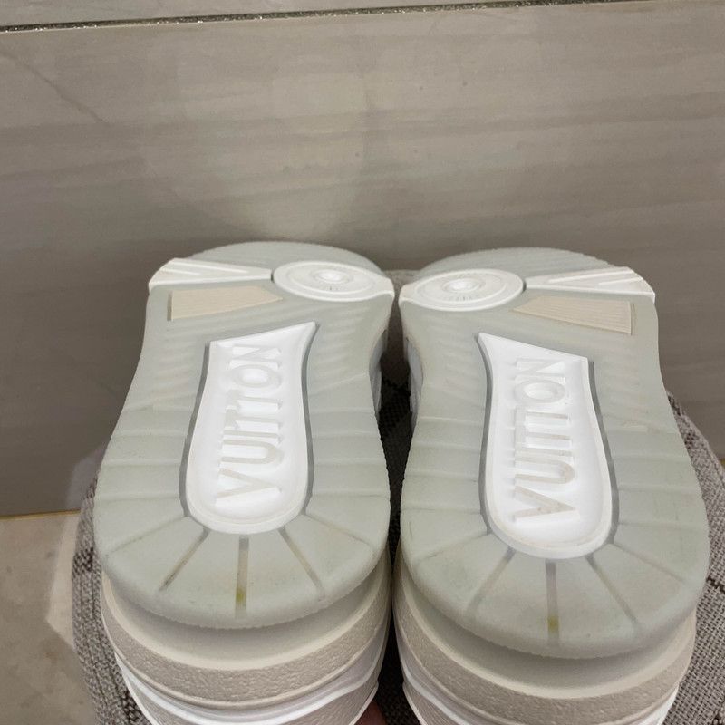 Louis Vuitton Louis Vuitton Trainer Low-Top Fashion Sneakers 0079 Size US 10 / EU 43 - 11 Thumbnail