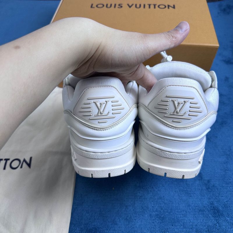 Louis Vuitton Louis Vuitton Trainer Maxi Leather Sneakers for Unisex 0079 Size US 8 / EU 41 - 3 Thumbnail