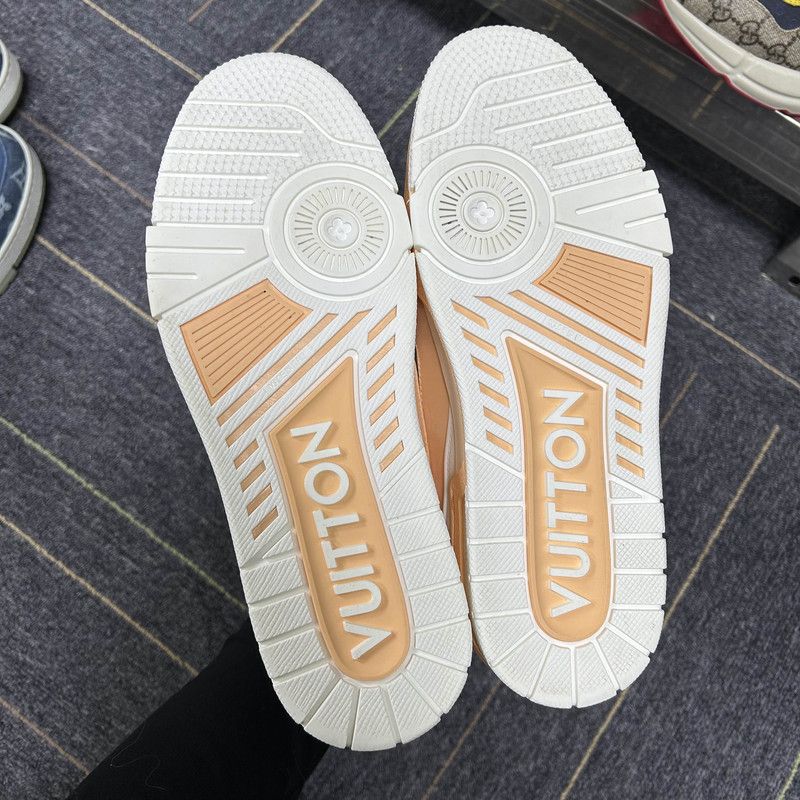 Louis Vuitton Louis Vuitton Trainer Low Top Sneakers in Orange 0079 Size US 8 / IT 38 - 4 Thumbnail
