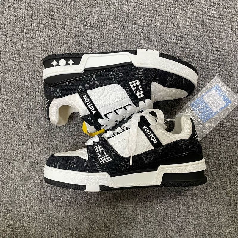 Louis Vuitton Louis Vuitton Black and White Casual Trainers 0079 Size US 4 / IT 34 - 4 Thumbnail
